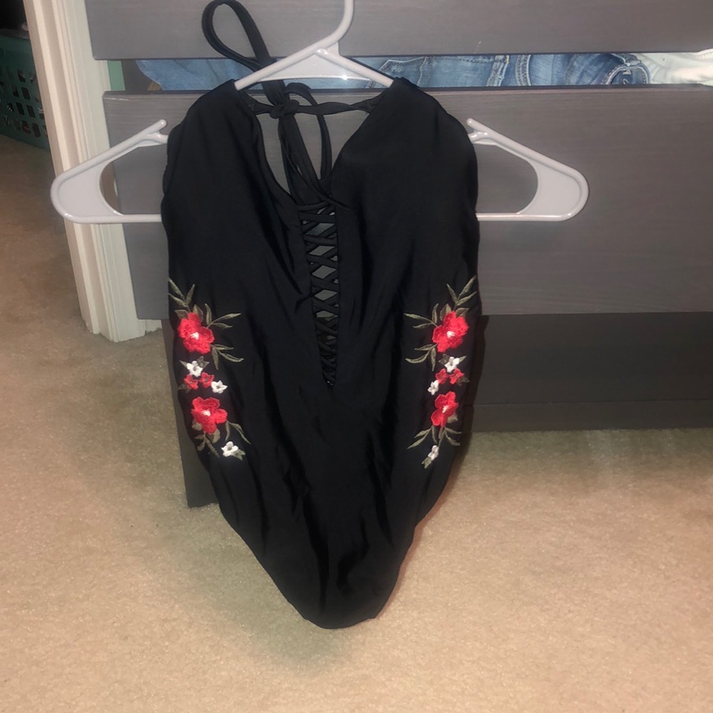 hollister one piece embroidered bathing suit SMALL